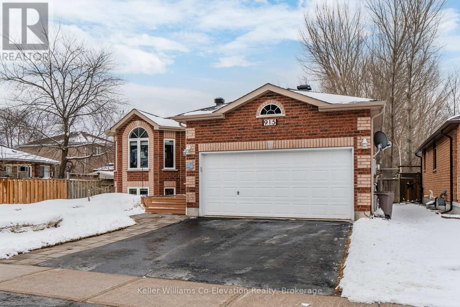 Property at 915 OTTAWA STREET N image 3