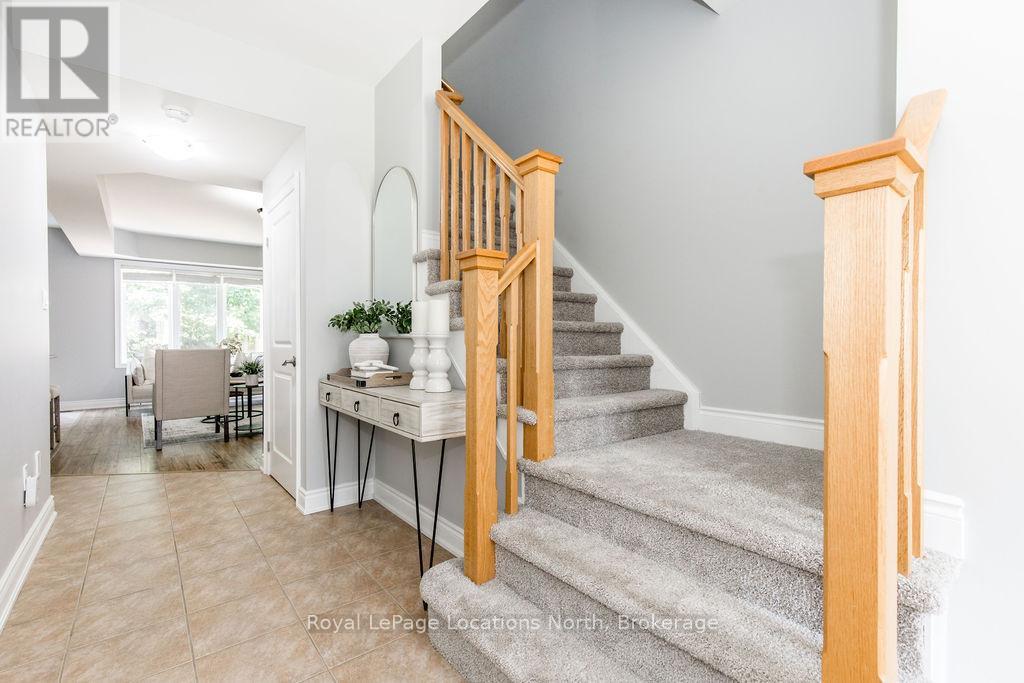 21 Covington Blue Crescent, Wasaga Beach, Ontario  L9Z 0E4 - Photo 4 - S12124732