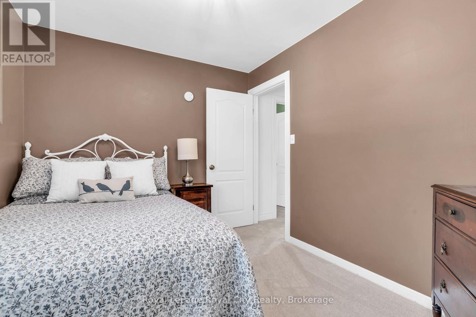 1548 Troika Court, Mississauga (Lorne Park), Ontario  L5J 4C4 - Photo 20 - W12124722