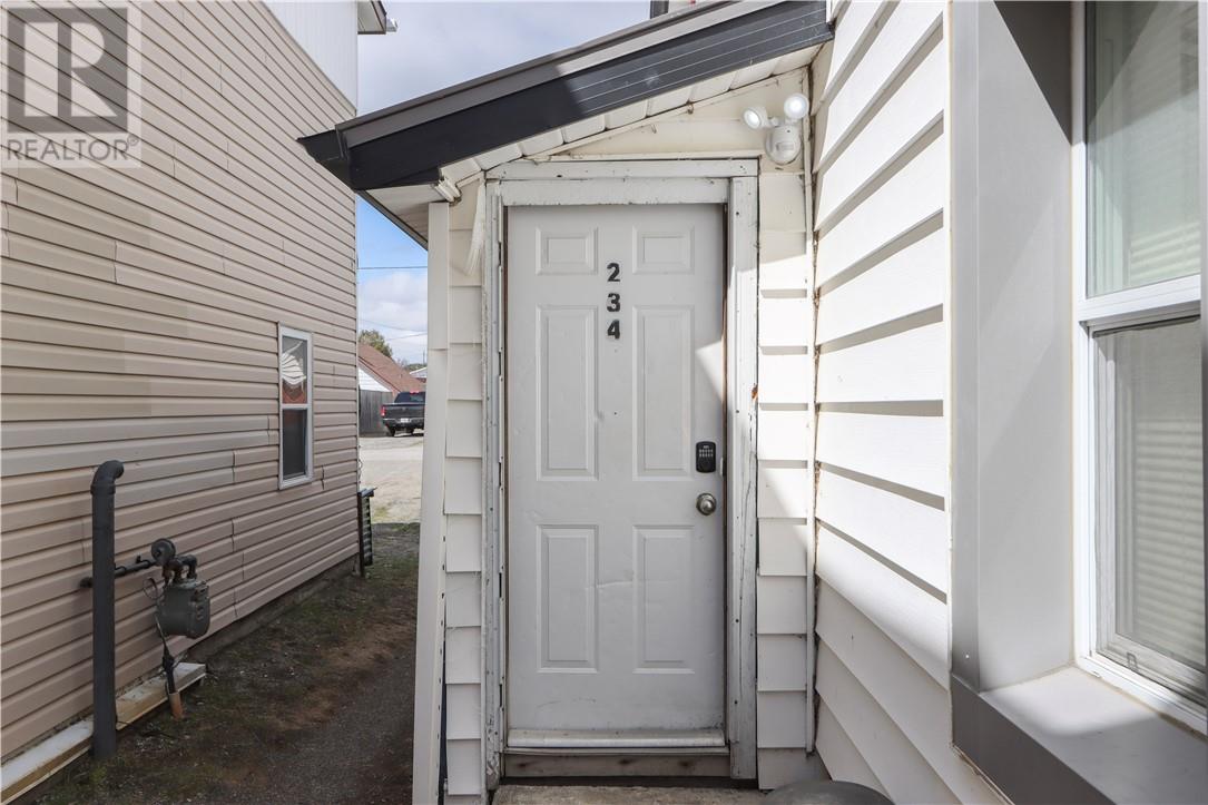 361 Frood Road, Sudbury, Ontario  P3C 4Z7 - Photo 4 - 2122046