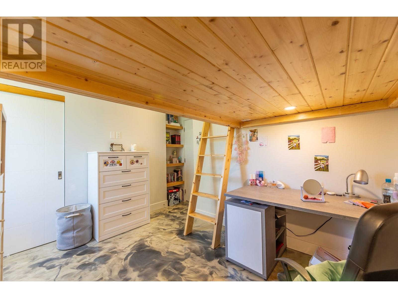 Property at 9003 Gilman Road image 5