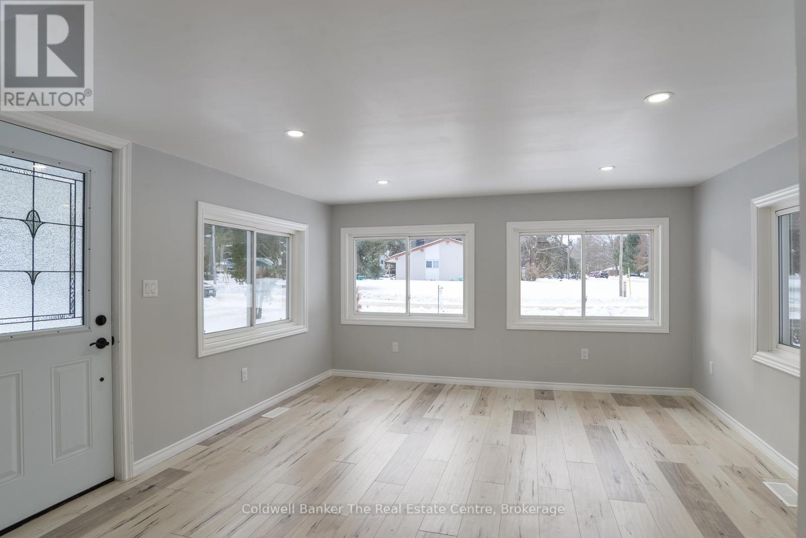 Property at 460 WELLINGTON STREET image 3