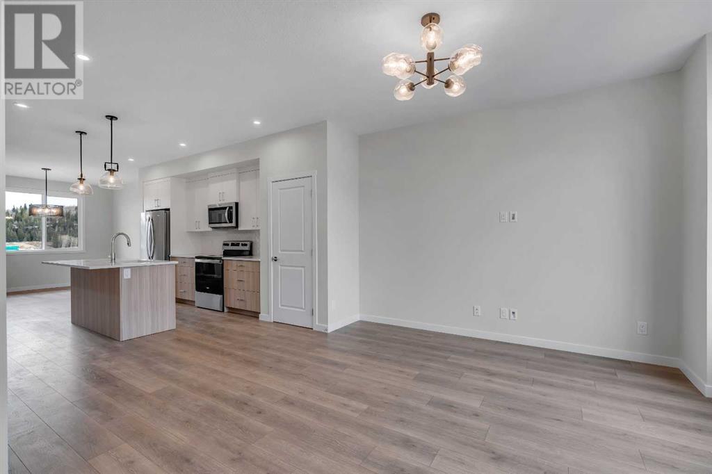 Property at 31 Creekview Common SW image 4