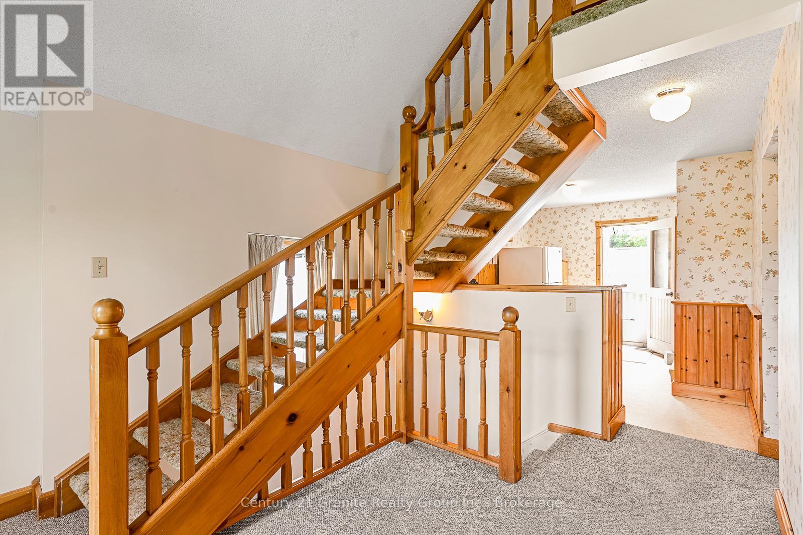 134 Highland Street, Dysart Et Al, Ontario  K0M 1S0 - Photo 23 - X12124649