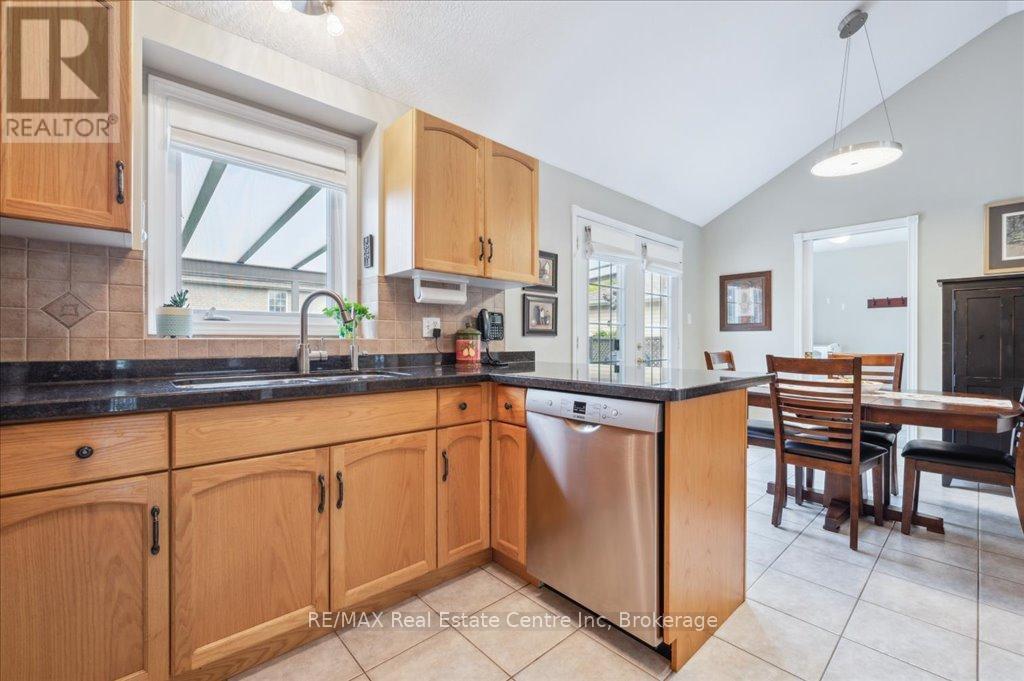 320 Prince's Street, Centre Wellington, Ontario N1M 3T5 - Photo 12 - X12124673