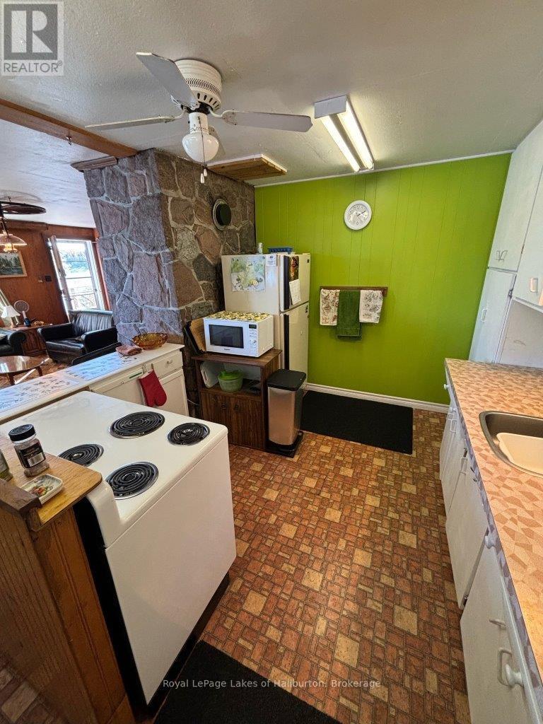 96 Pine Point Trail, Trent Lakes, Ontario  K0M 2A0 - Photo 16 - X12124717