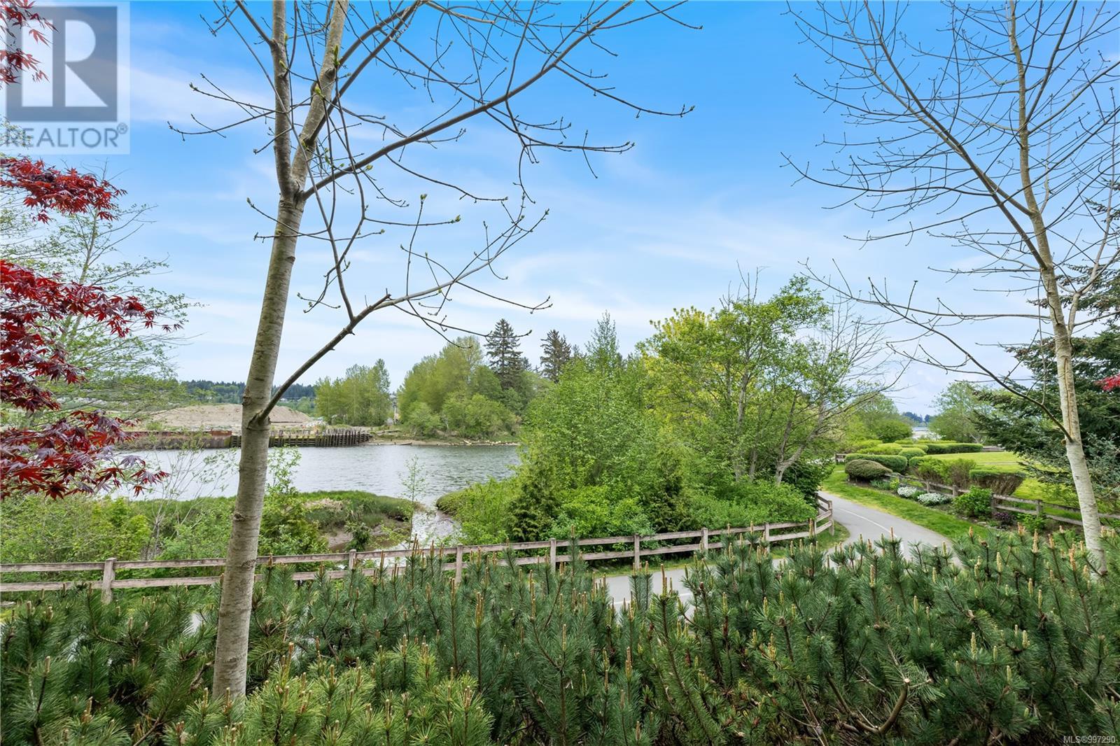 202 1944 Riverside Lane, Courtenay, British Columbia  V9N 0E5 - Photo 47 - 997290