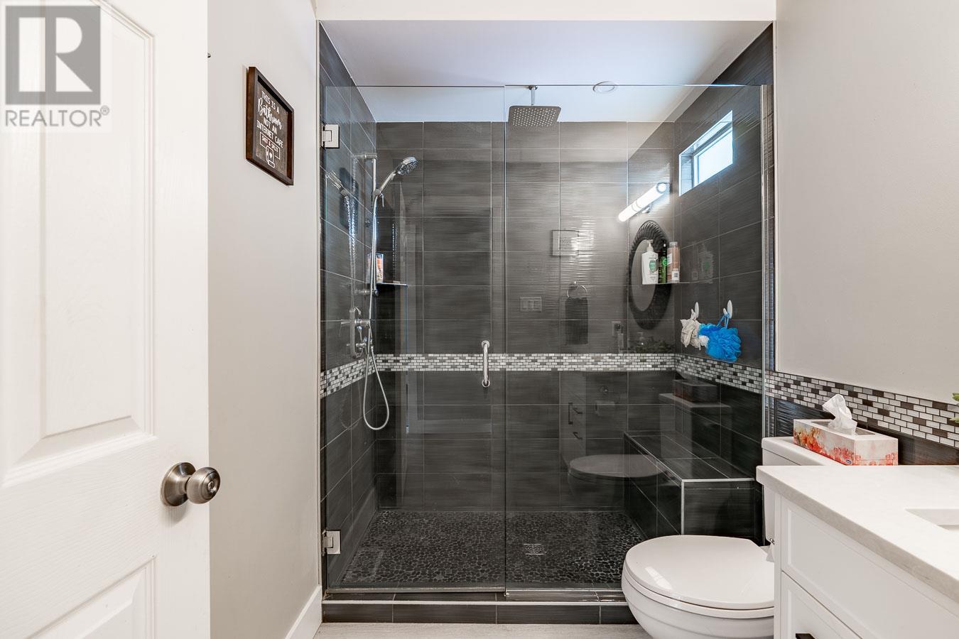 1719 Pennask Terrace, Kamloops, BC V2B7N9