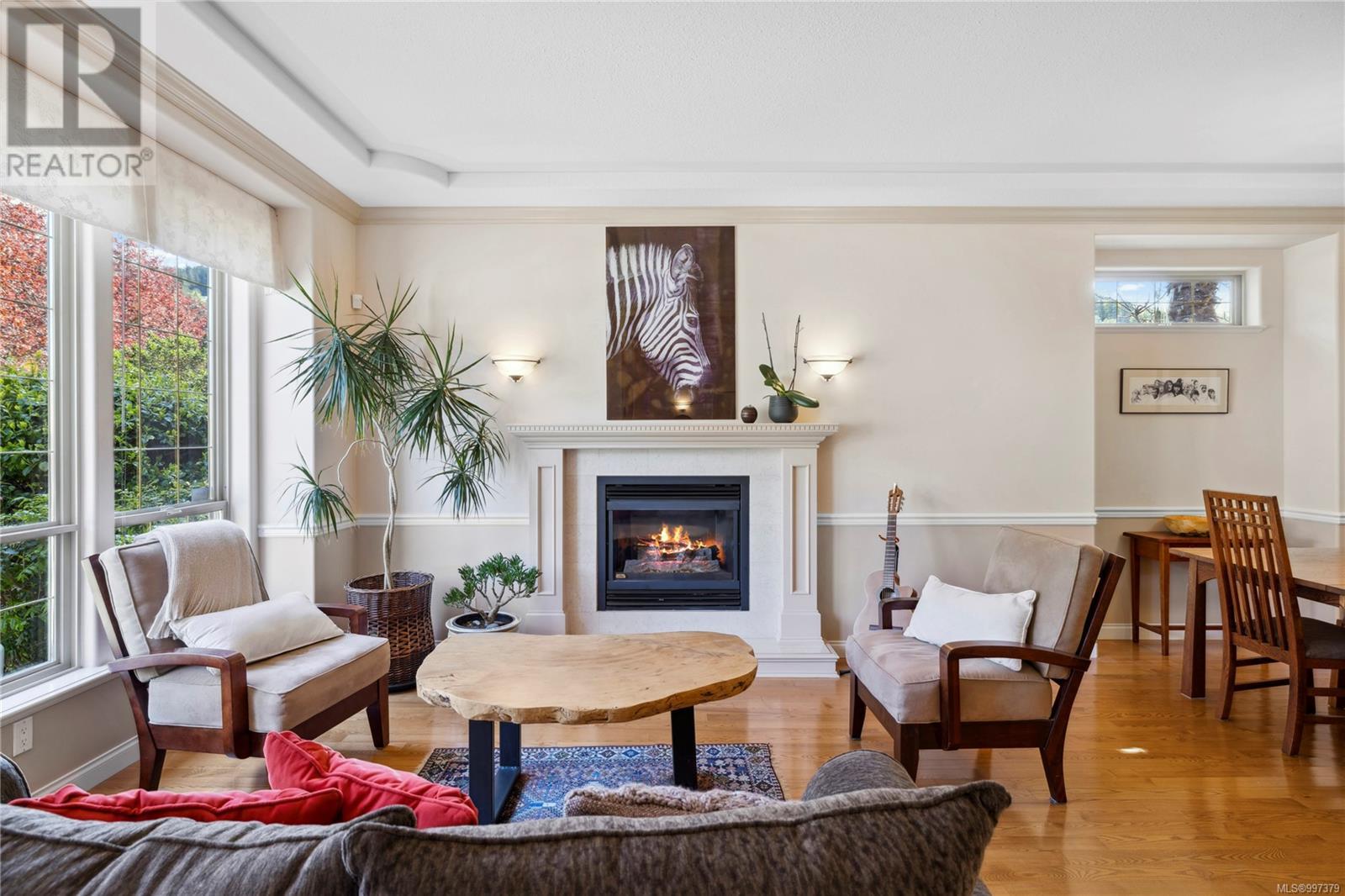 Property at 5331 Bayshore Dr image 2