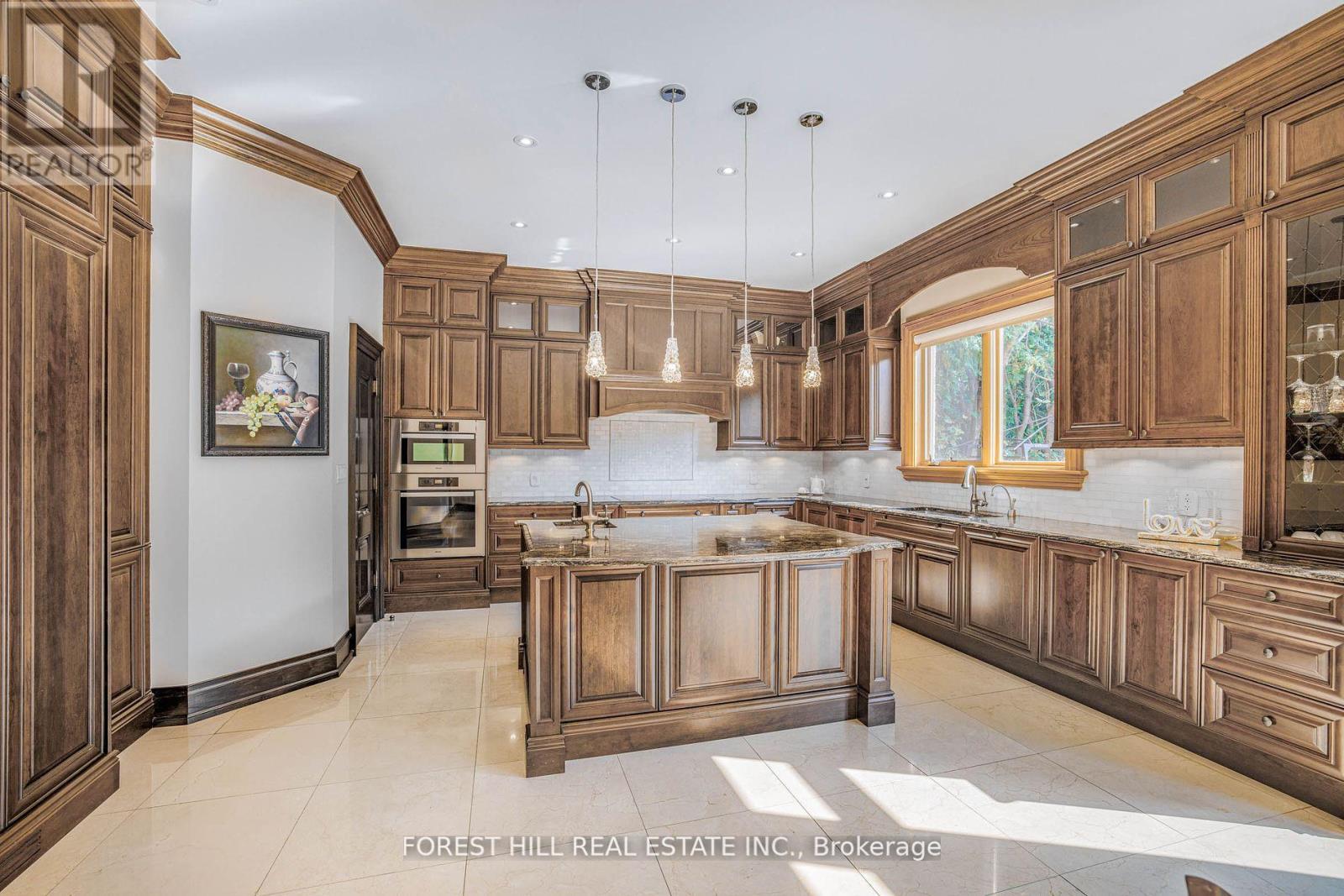 38 Greengate Road, Toronto, Ontario  M3B 1E8 - Photo 11 - C12124587