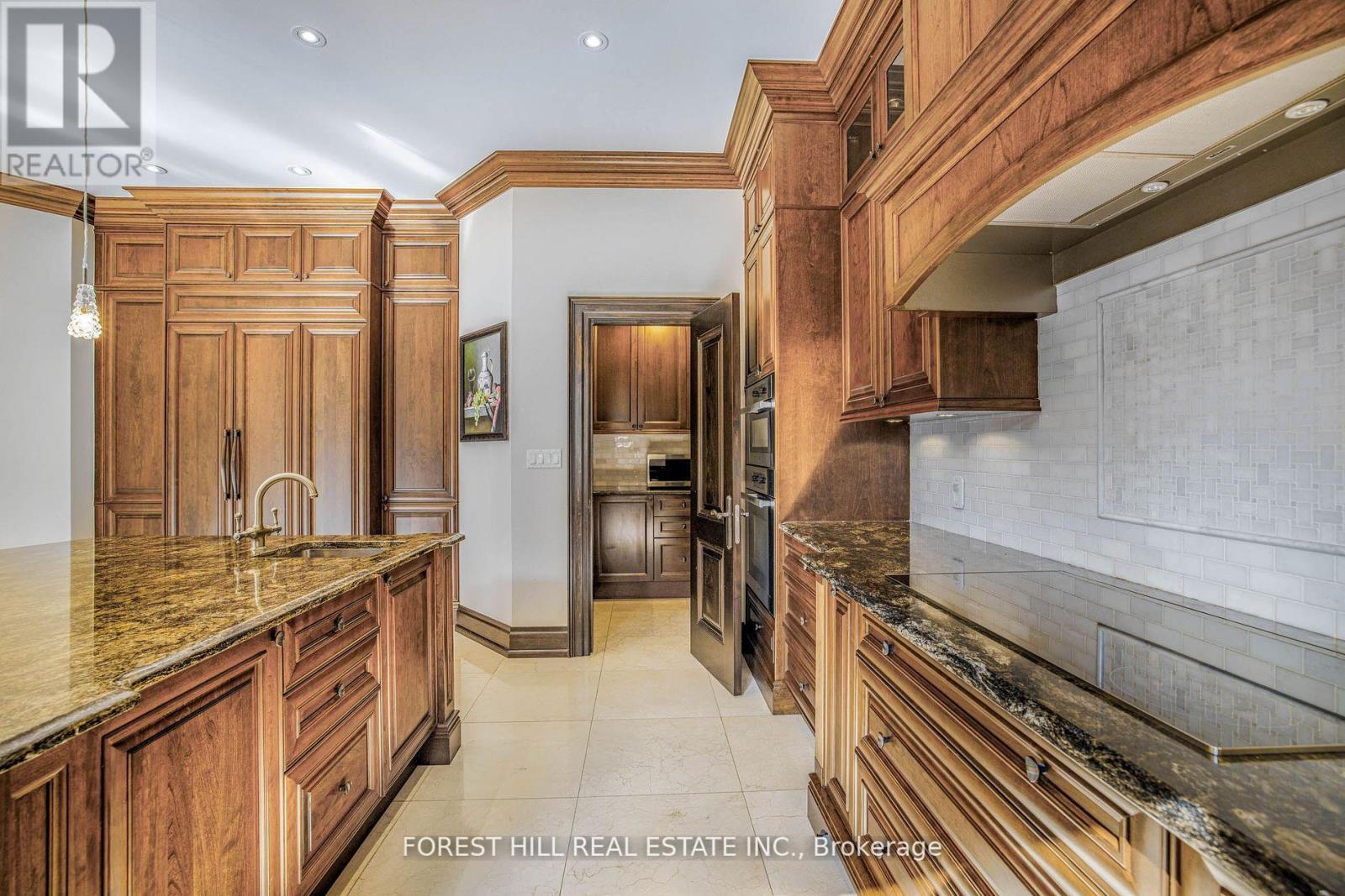 38 Greengate Road, Toronto, Ontario  M3B 1E8 - Photo 12 - C12124587