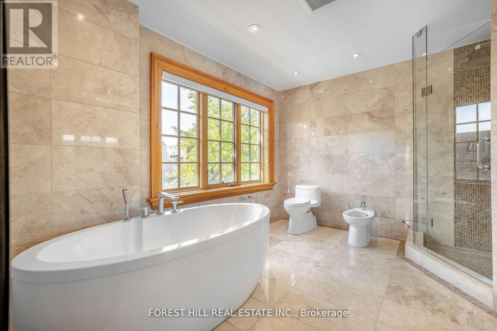 38 Greengate Road, Toronto, Ontario  M3B 1E8 - Photo 17 - C12124587