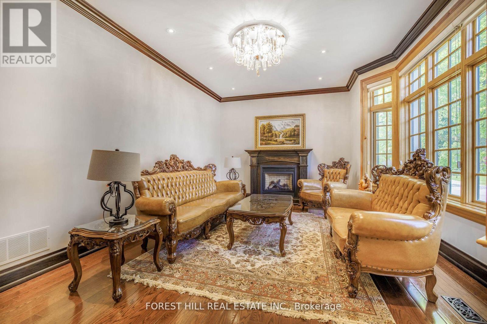38 Greengate Road, Toronto, Ontario  M3B 1E8 - Photo 7 - C12124587