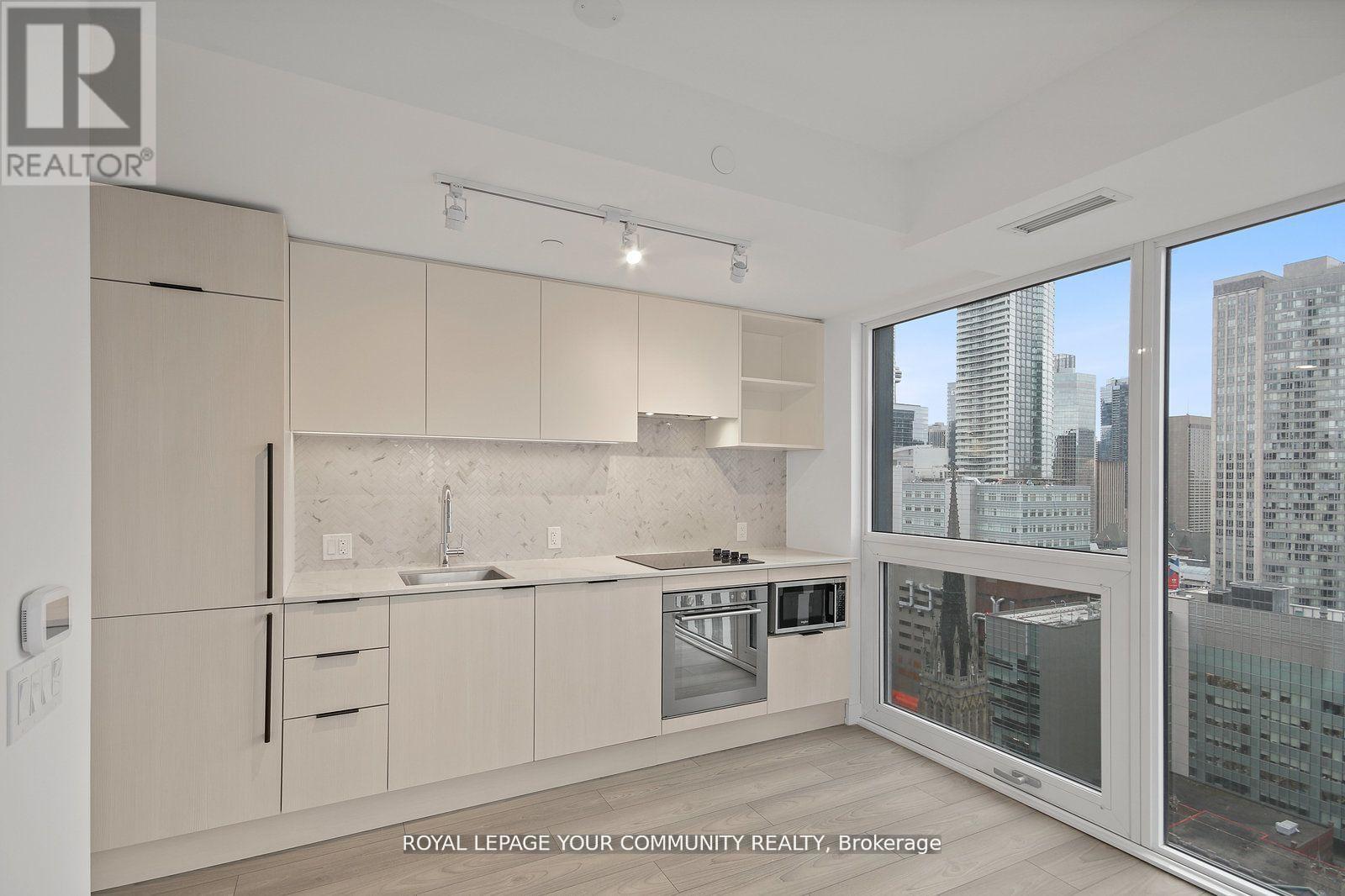 2712 - 82 Dalhousie Street, Toronto, Ontario  M5B 0C5 - Photo 18 - C12124604