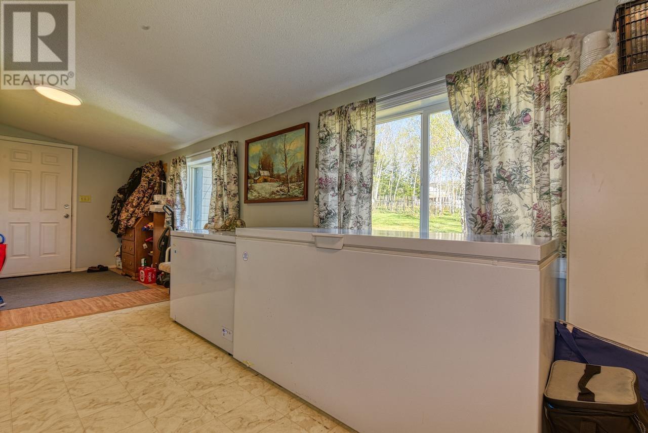 632 Mikulasik Road, Williams Lake, British Columbia  V2G 5B7 - Photo 13 - R2998018