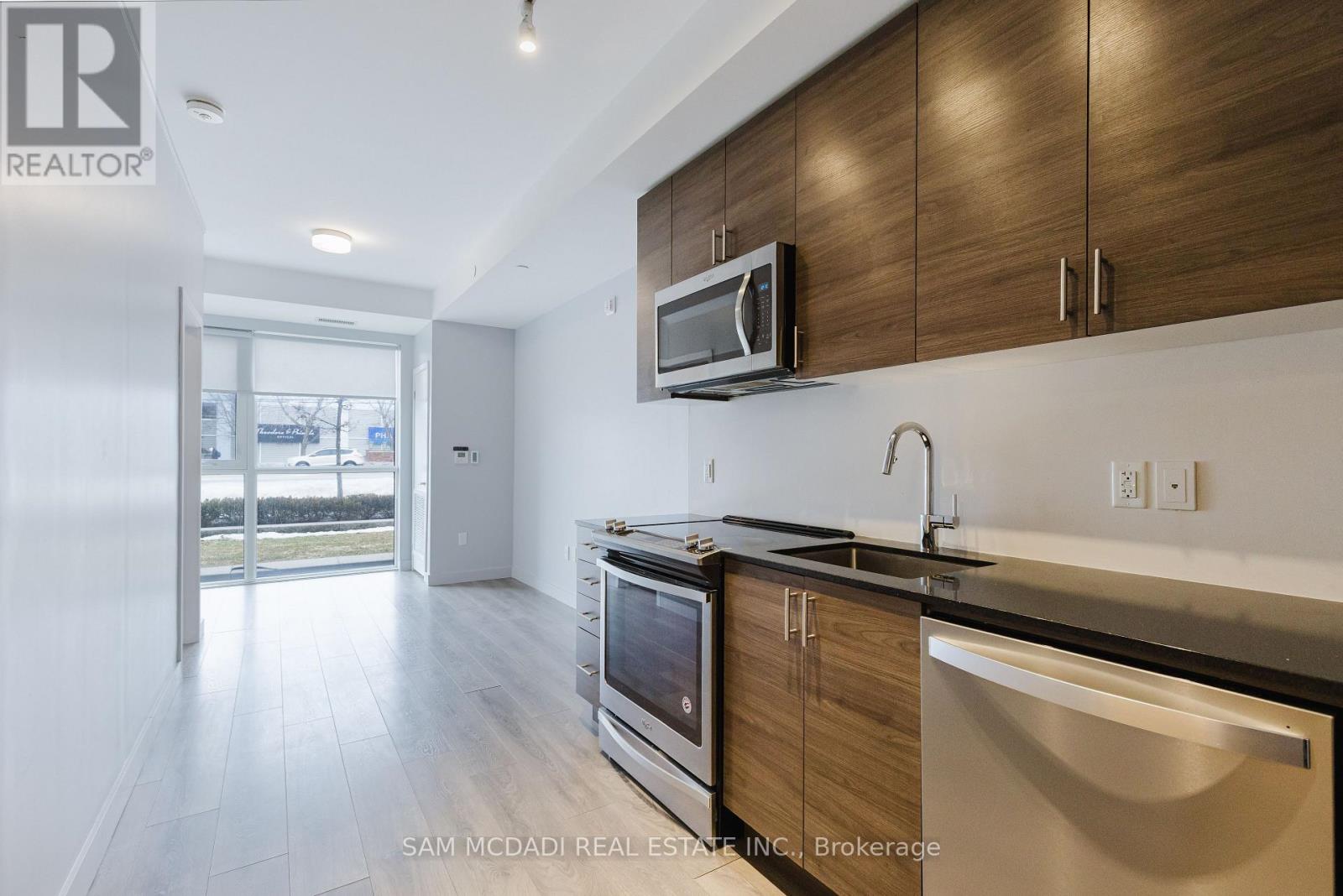 105 - 168 Sabina Drive, Oakville, Ontario  L6H 7C3 - Photo 15 - W12124513