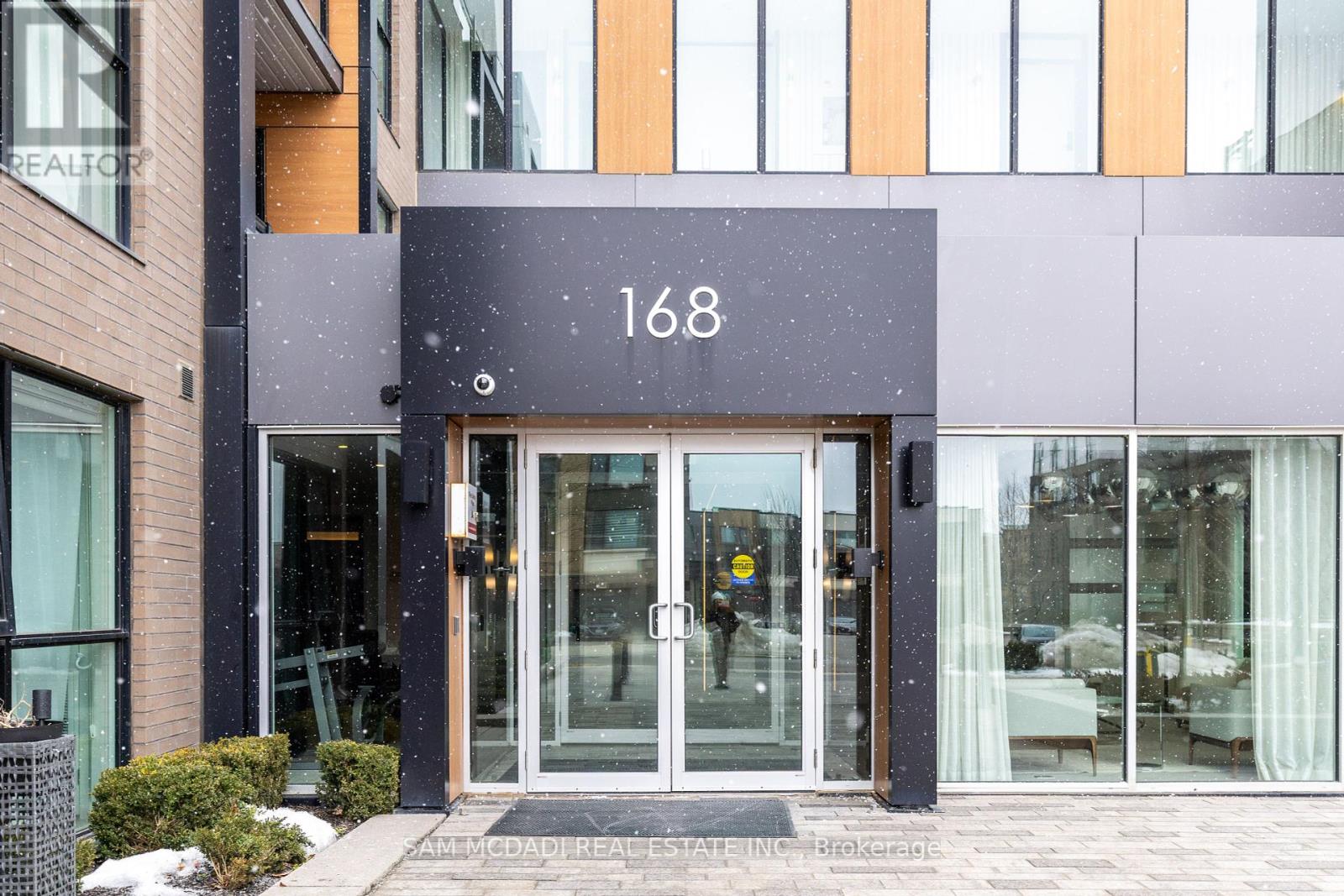 105 - 168 Sabina Drive, Oakville, Ontario  L6H 7C3 - Photo 4 - W12124513