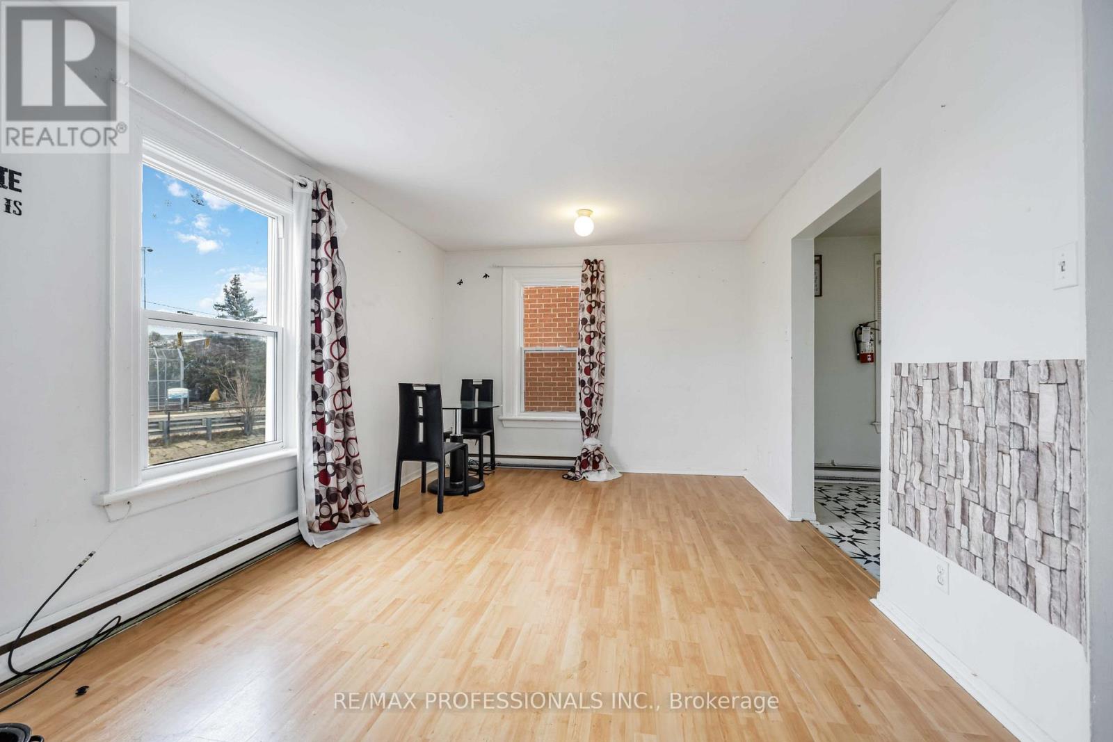220 Main St Street, Toronto, Ontario  M4E 2W1 - Photo 12 - E12124616