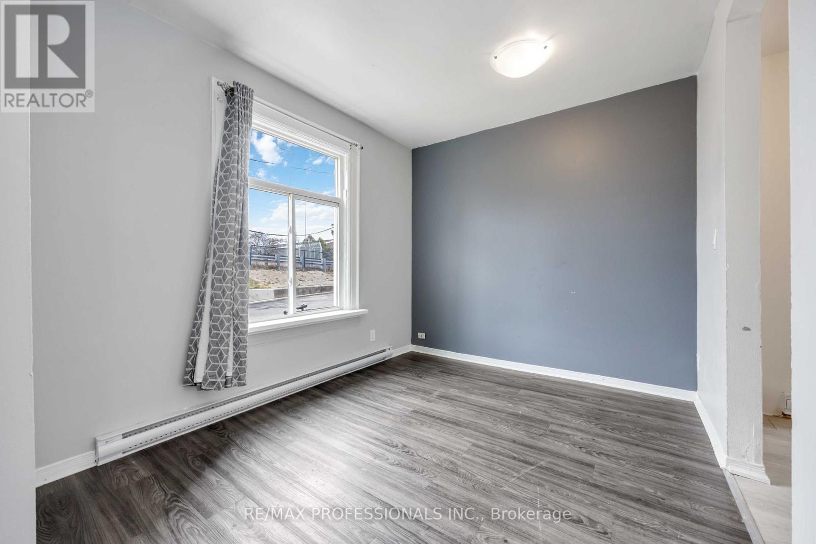 Property at 220 MAIN STREET image 3