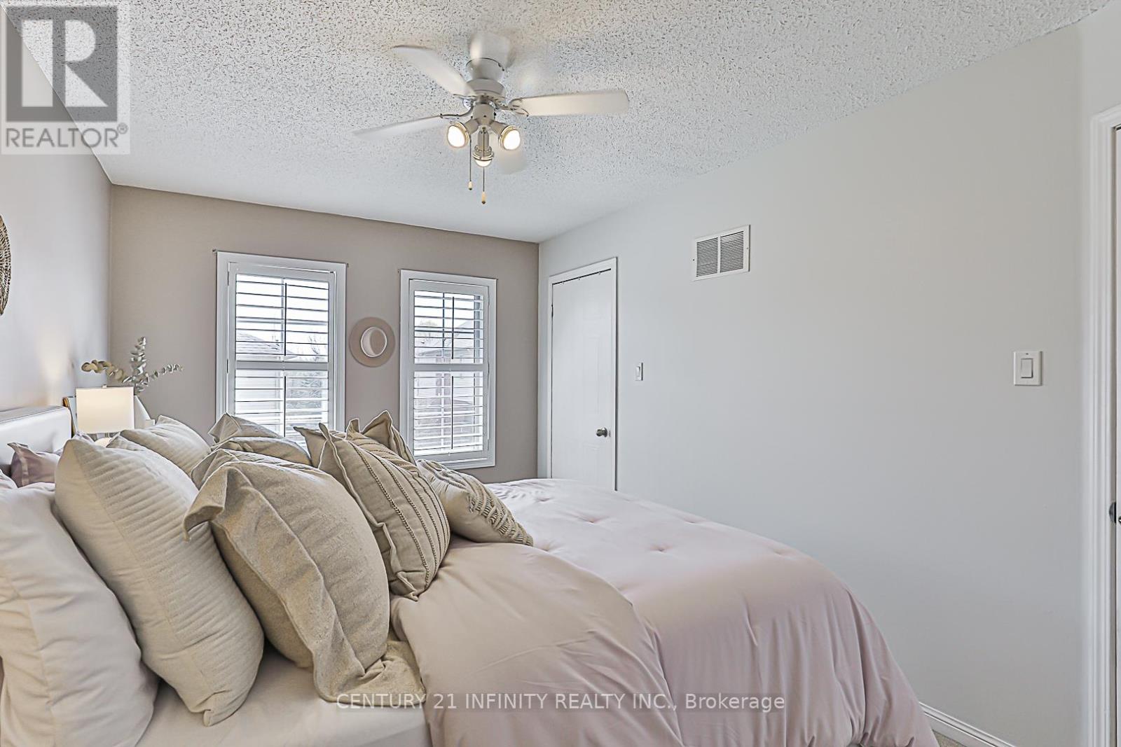 22 - 91 Salmon Way, Whitby, Ontario L1N 9M9 - Photo 12 - E12116781