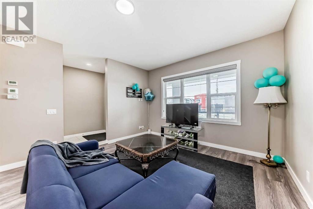 617 Redstone Drive Ne, Calgary, Alberta  T3N 1L1 - Photo 11 - A2217718