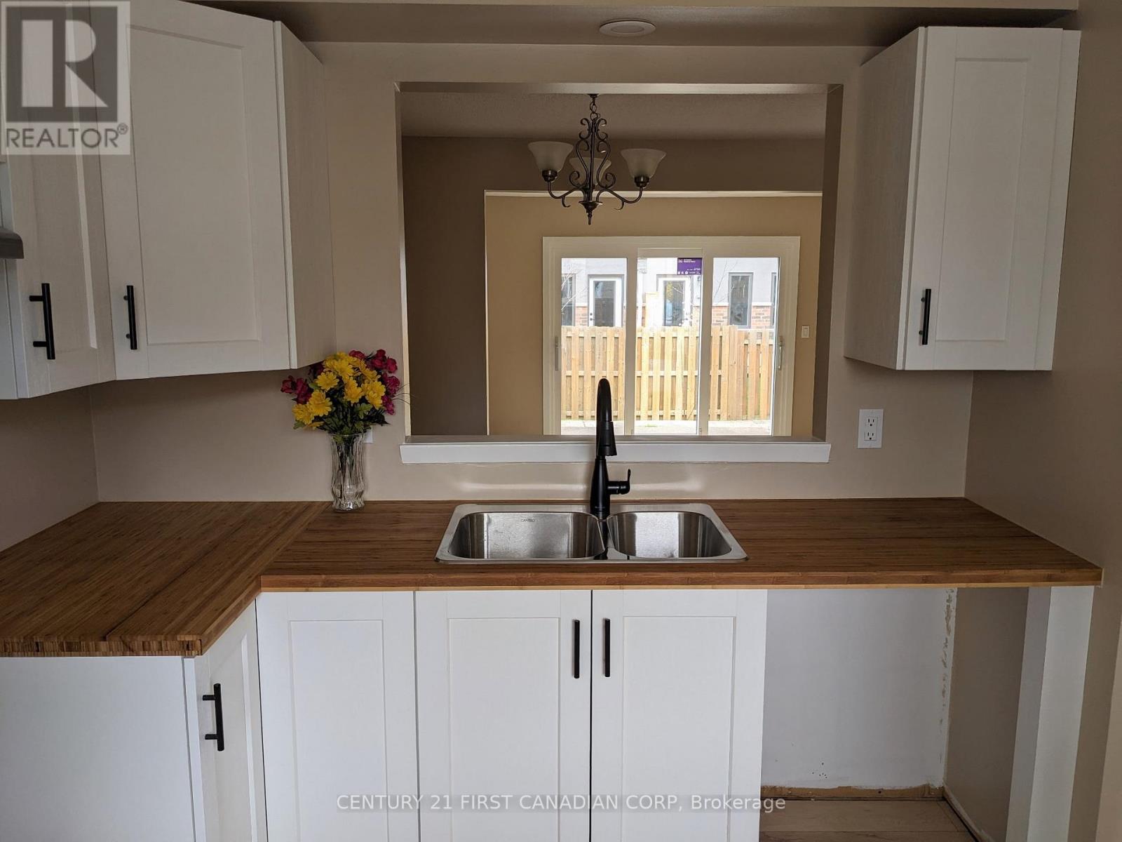 Property at 68 - 6767 THOROLD STONE ROAD image 5