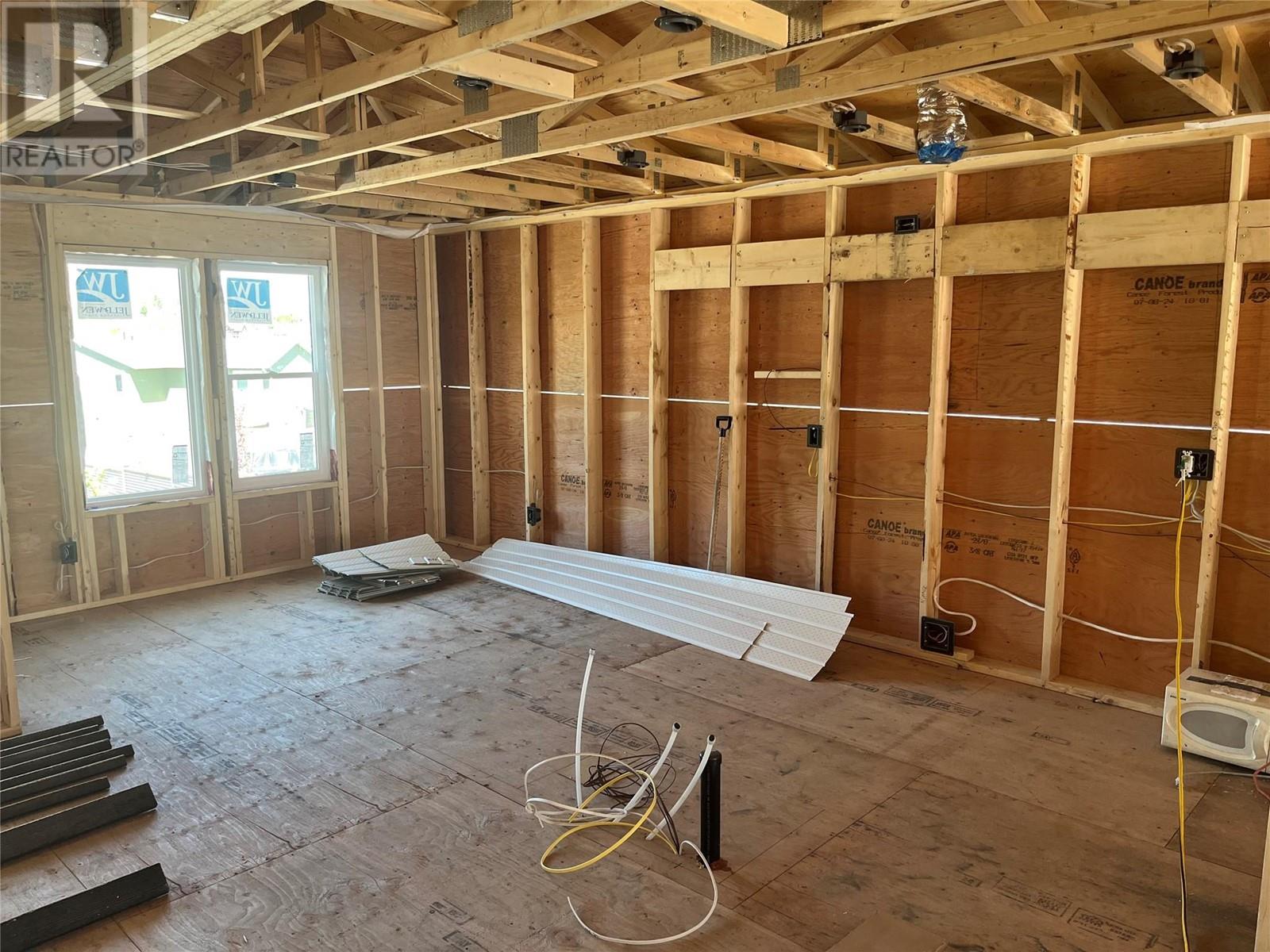 Property at 1509 Aspen Lane image 2