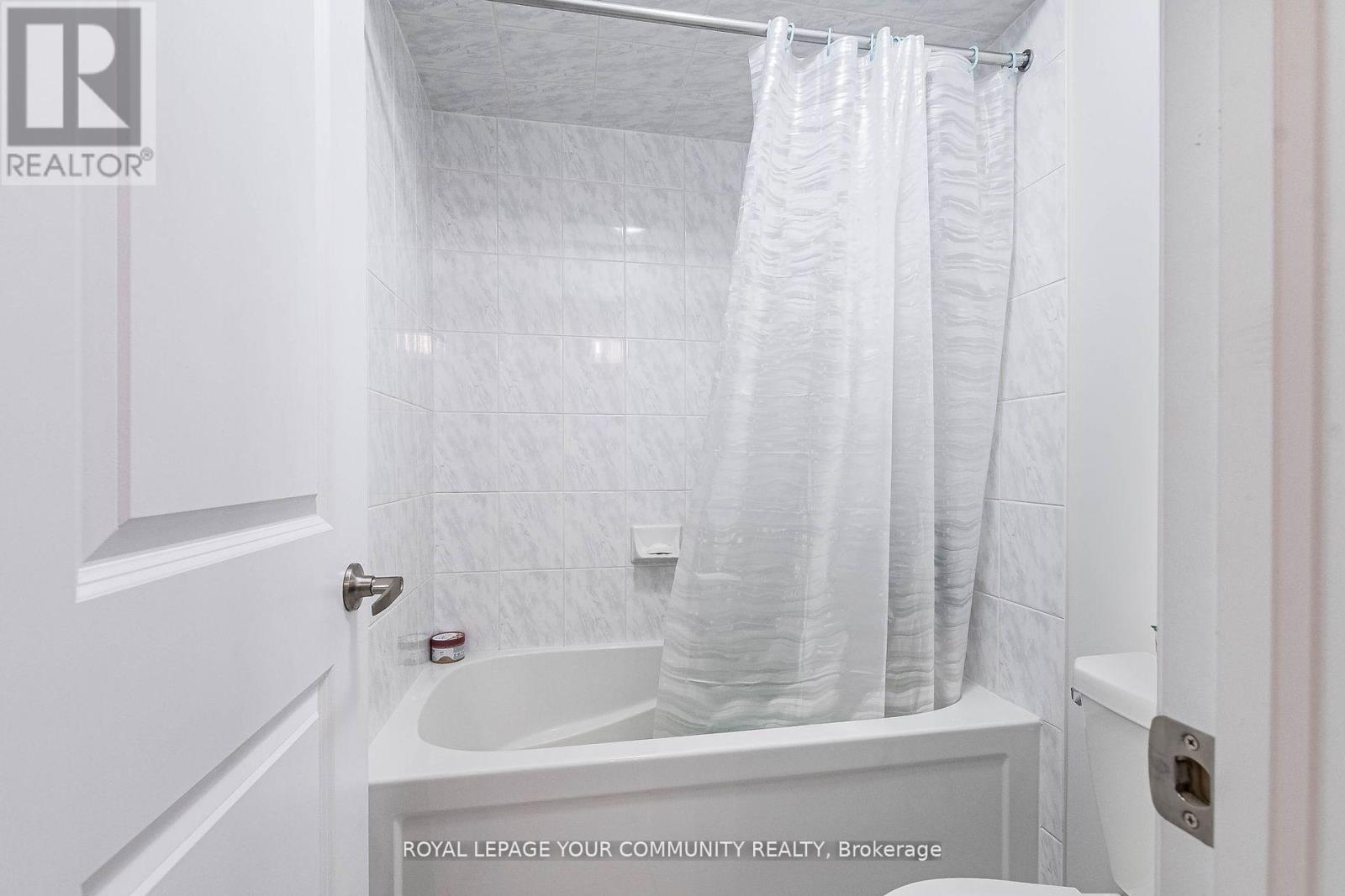 259 Chelsea Crescent, Bradford West Gwillimbury (Bradford), Ontario  L3Z 4G7 - Photo 29 - N12124627