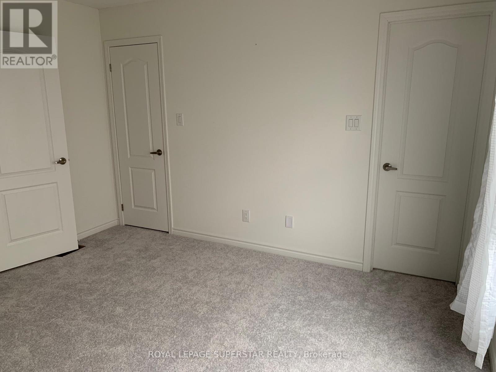22 Village Gate Drive, Wasaga Beach, Ontario  L9Z 0J7 - Photo 15 - S12124731