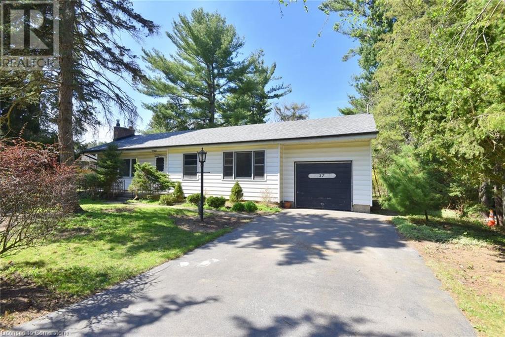 37 WEBSTER Street, Greensville, Ontario