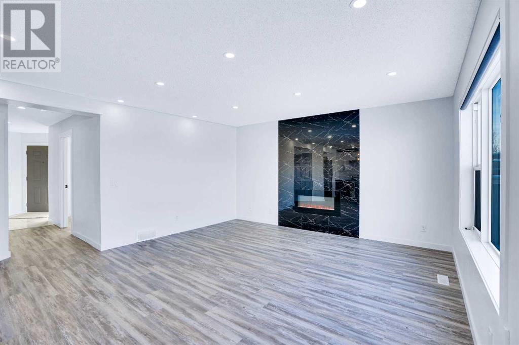 Property at 223 Coville Close NE image 2