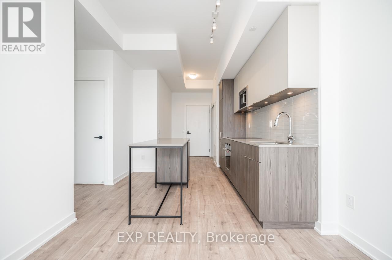 517 - 220 Missinnihe Way, Mississauga, Ontario  L5H 0A9 - Photo 10 - W12124634
