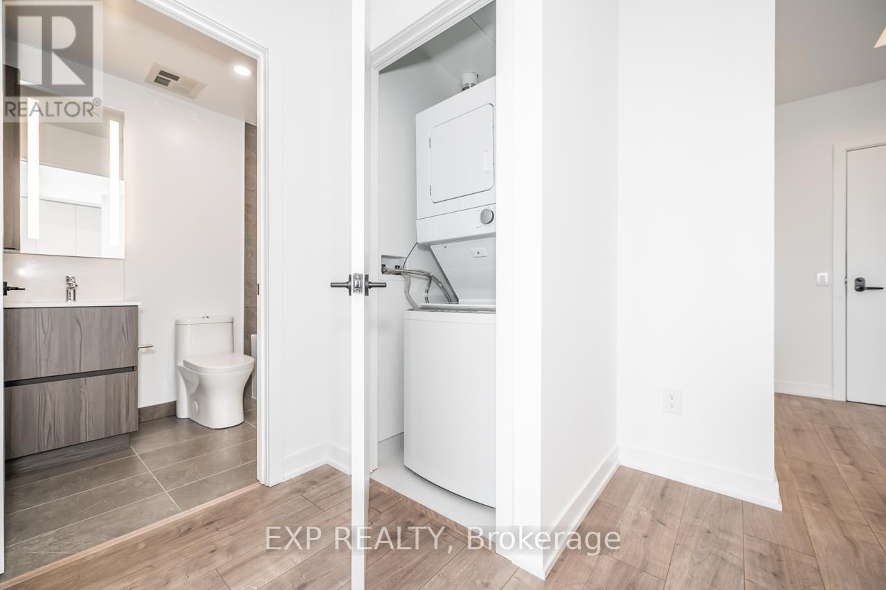 517 - 220 Missinnihe Way, Mississauga, Ontario  L5H 0A9 - Photo 22 - W12124634