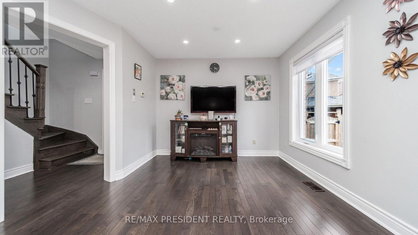 19 Quail Feather Crescent, Brampton, Ontario  L6R 1S7 - Photo 11 - W12124696