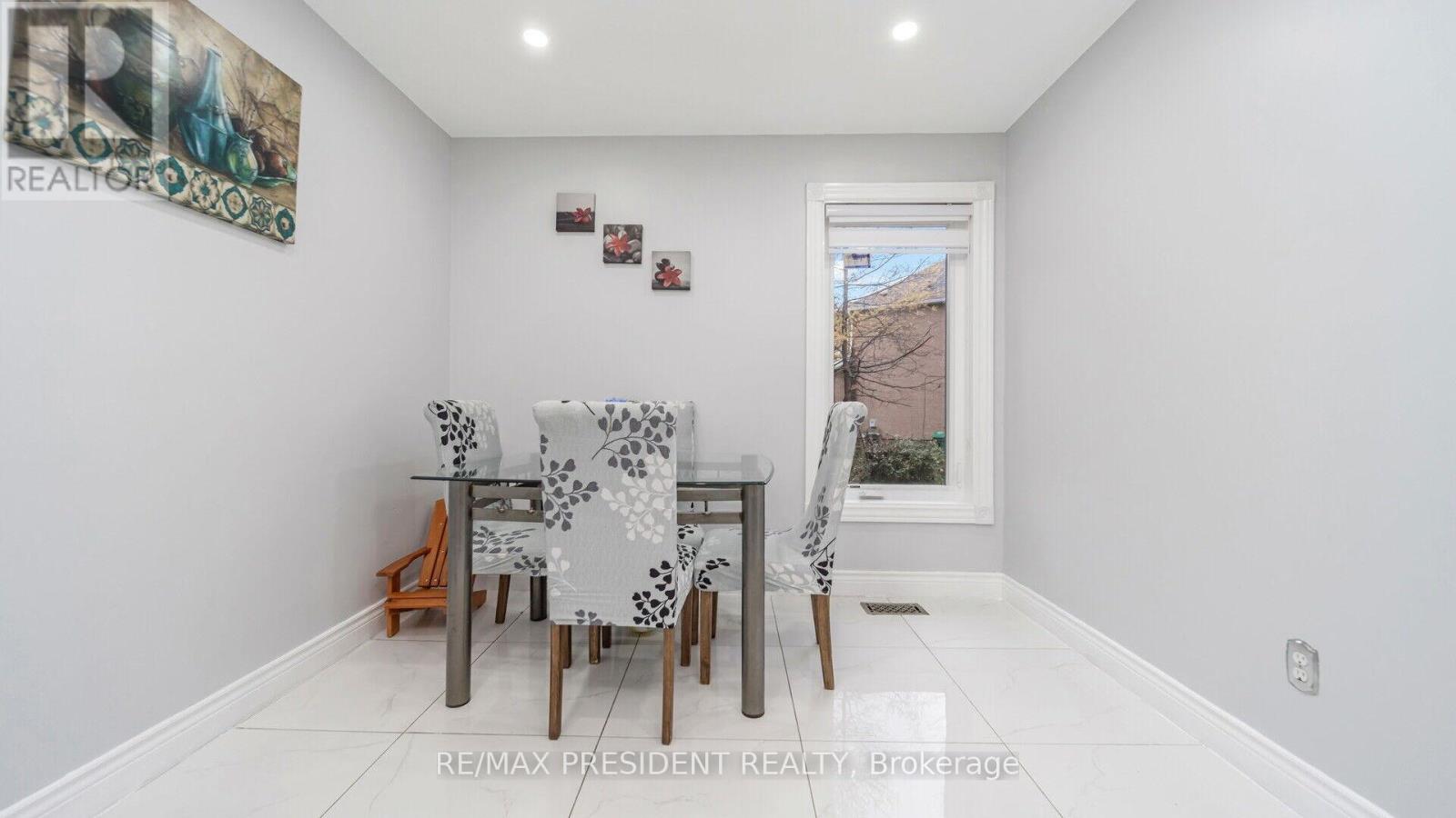 19 Quail Feather Crescent, Brampton, Ontario  L6R 1S7 - Photo 18 - W12124696