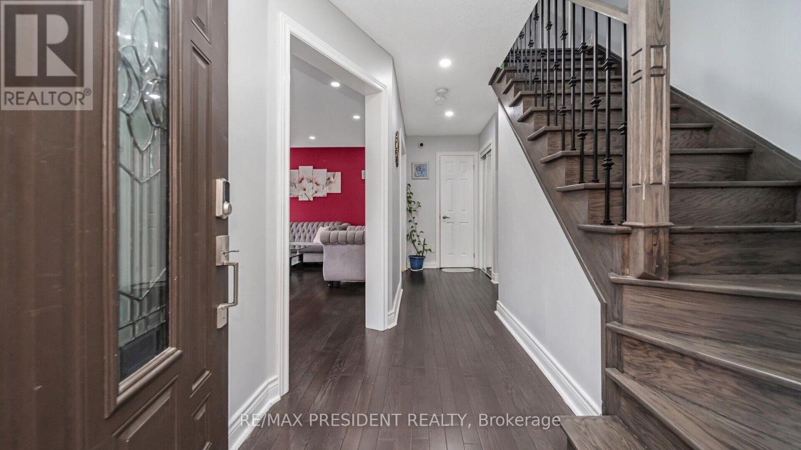 19 Quail Feather Crescent, Brampton, Ontario  L6R 1S7 - Photo 6 - W12124696