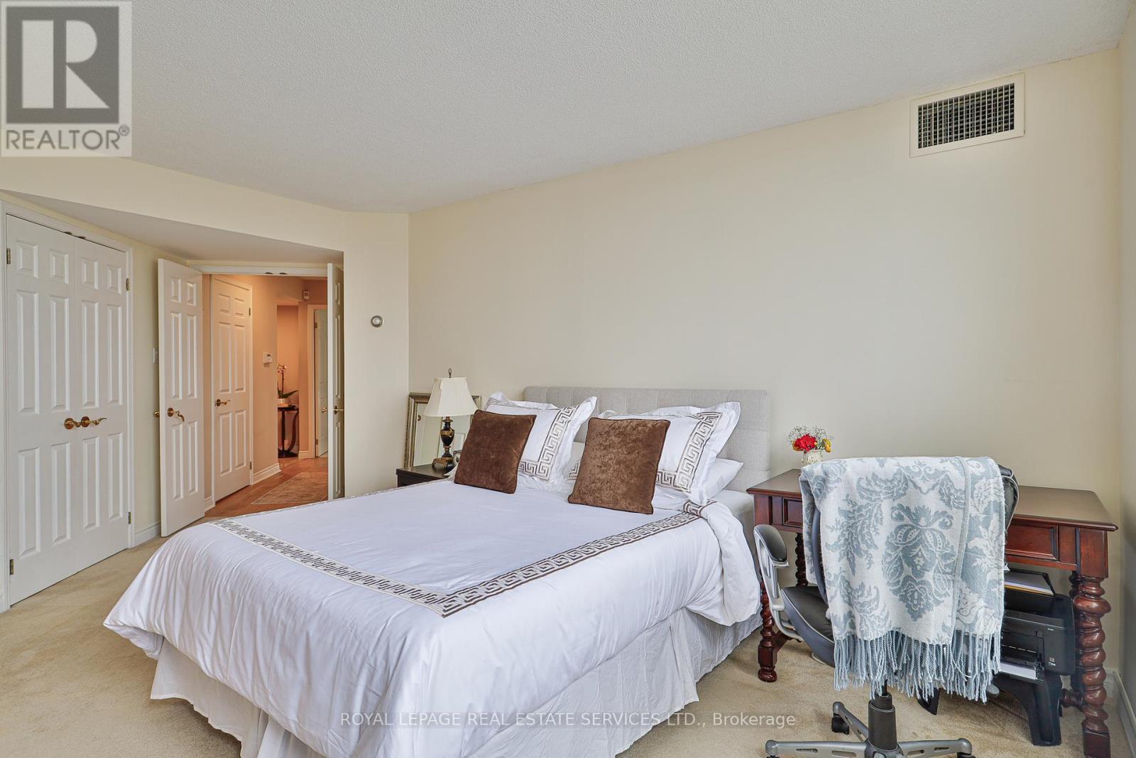 308 - 2285 Lake Shore Boulevard W, Toronto, Ontario  M8V 3X9 - Photo 13 - W12124738