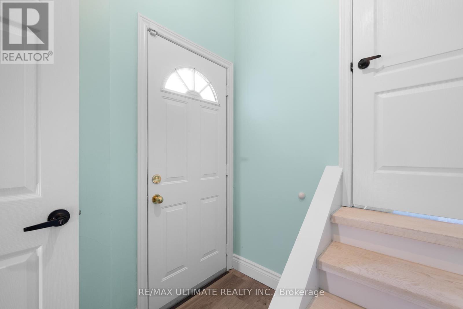 257 Wales Crescent, Oakville, Ontario  L6L 3X8 - Photo 15 - W12124740