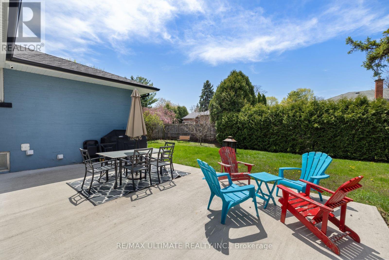 257 Wales Crescent, Oakville, Ontario  L6L 3X8 - Photo 16 - W12124740