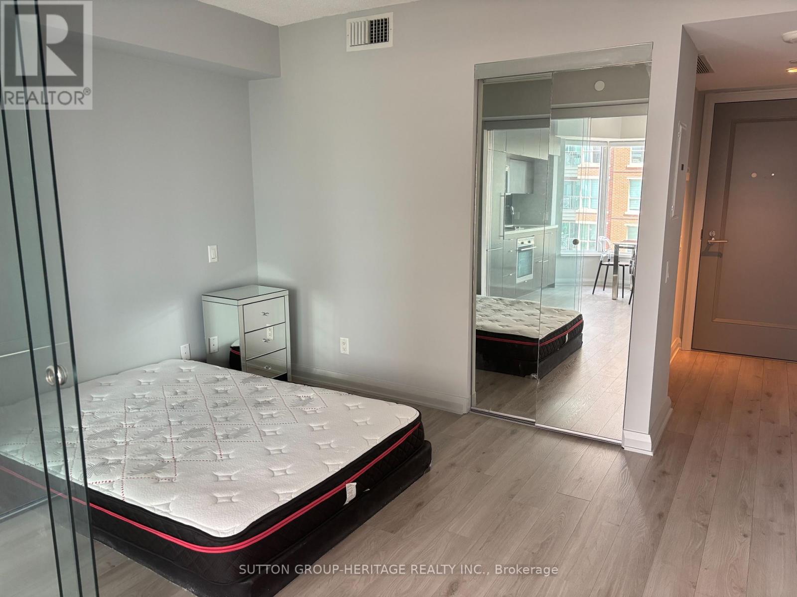 1815 - 155 Yorkville Avenue, Toronto, Ontario  M5R 1C4 - Photo 9 - C12122264
