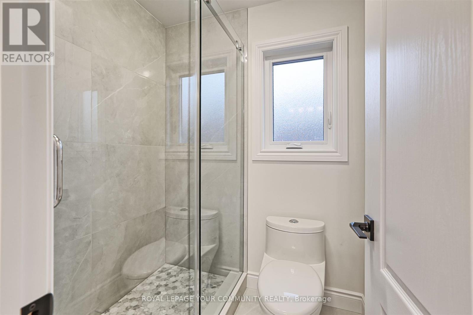 78 Gracedale Drive, Richmond Hill, Ontario  L4C 0S8 - Photo 40 - N12115785