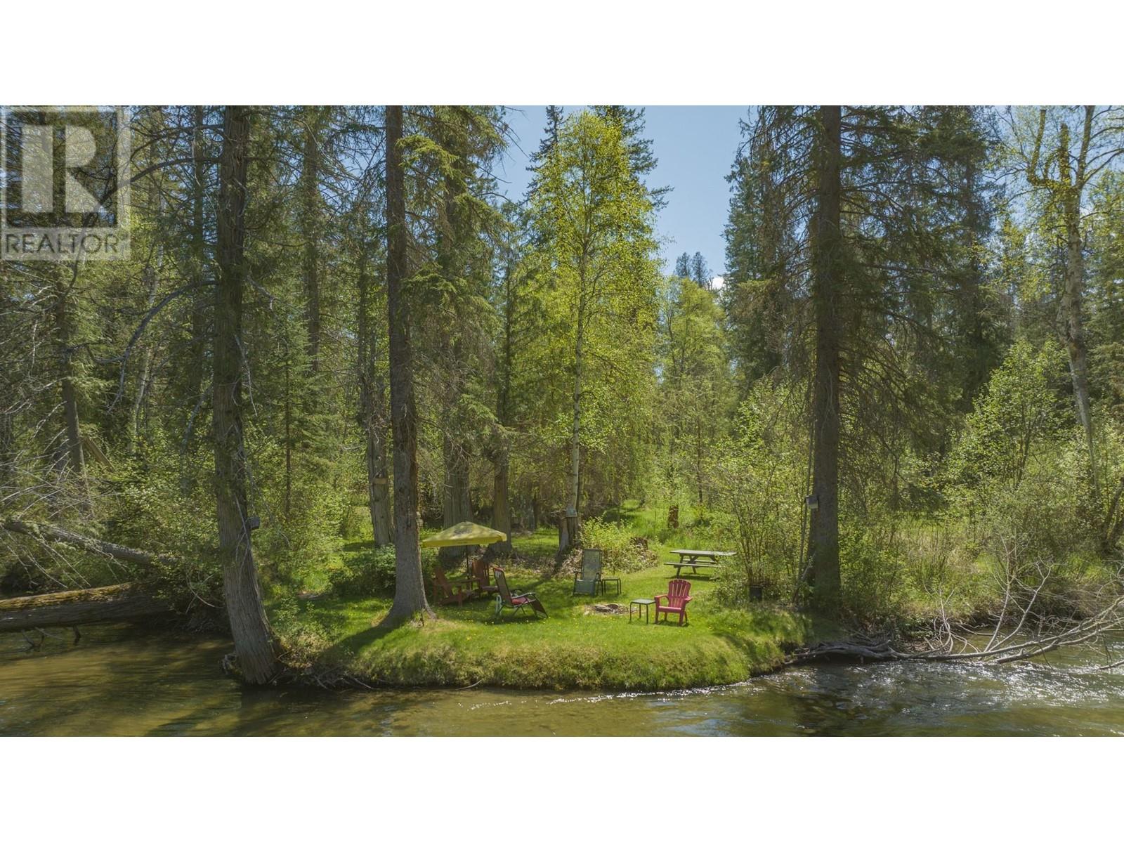 268 Sugar Lake Road, Cherryville, British Columbia  V0E 2G2 - Photo 5 - 10346236