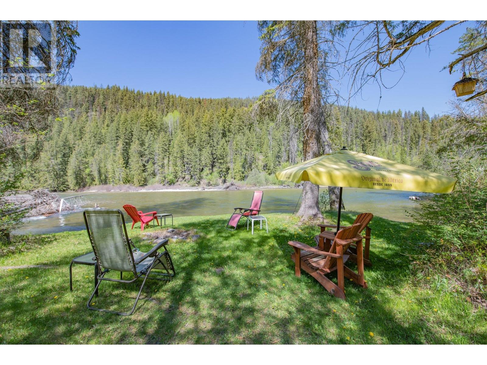 268 Sugar Lake Road, Cherryville, British Columbia  V0E 2G2 - Photo 2 - 10346236