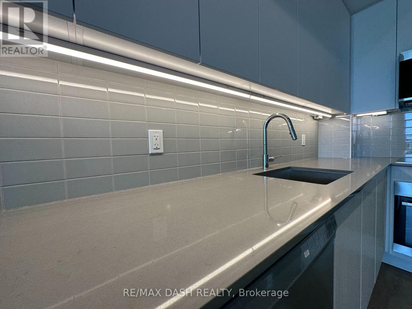 621 - 2485 Taunton Road E, Oakville, Ontario  L6H 0G3 - Photo 8 - W12124726