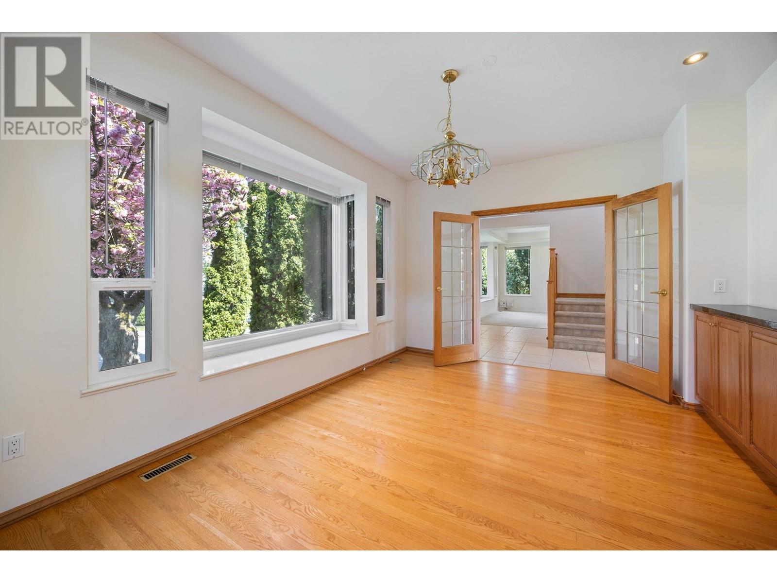 4080 Brandon Street, Burnaby, British Columbia  V5G 2P8 - Photo 3 - R2997970