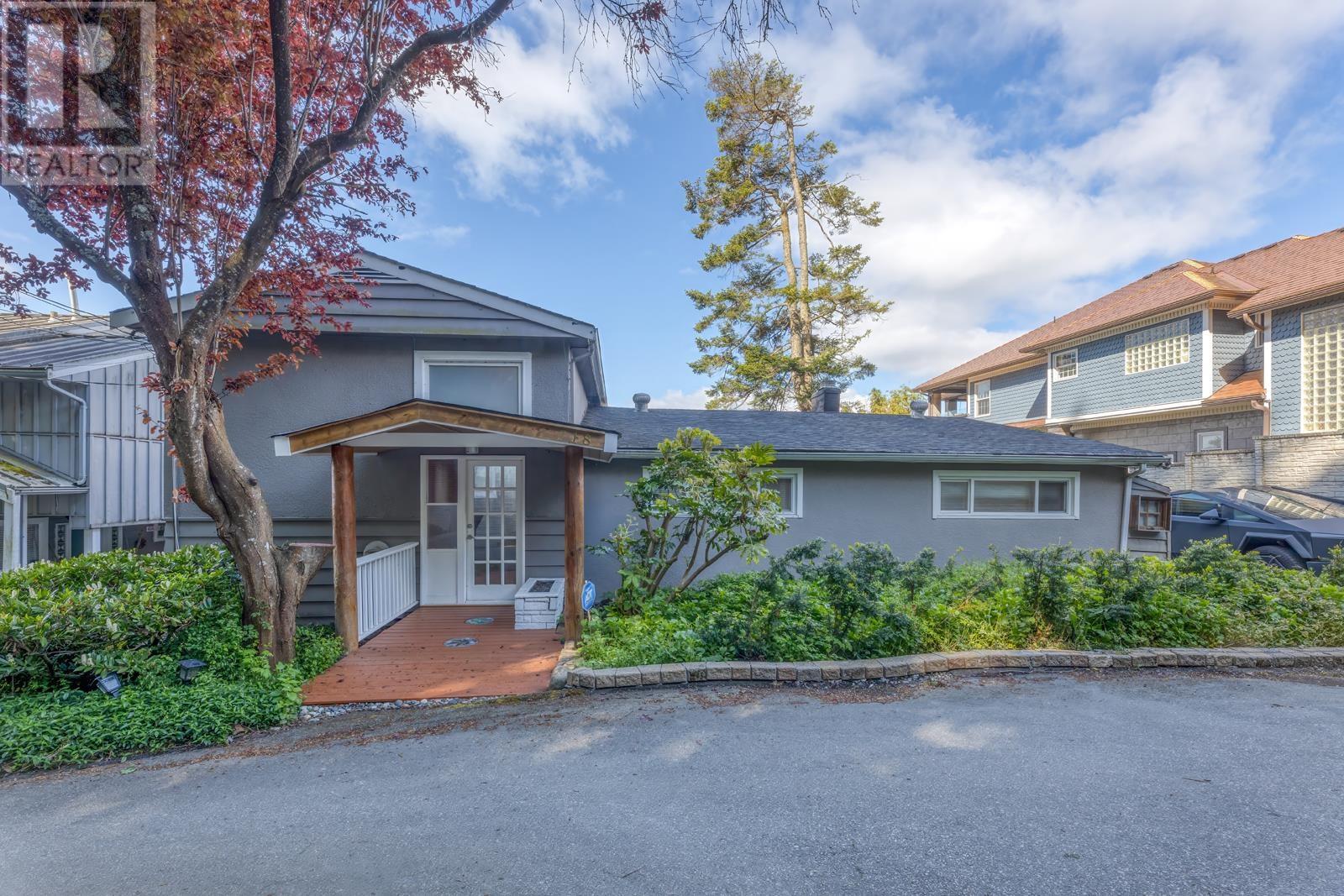 Property at 718 TSAWWASSEN BEACH ROAD image 3