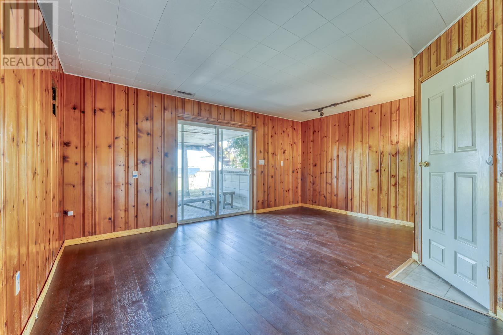 718 Tsawwassen Beach Road, Delta, British Columbia  V4M 4C7 - Photo 30 - R2997976