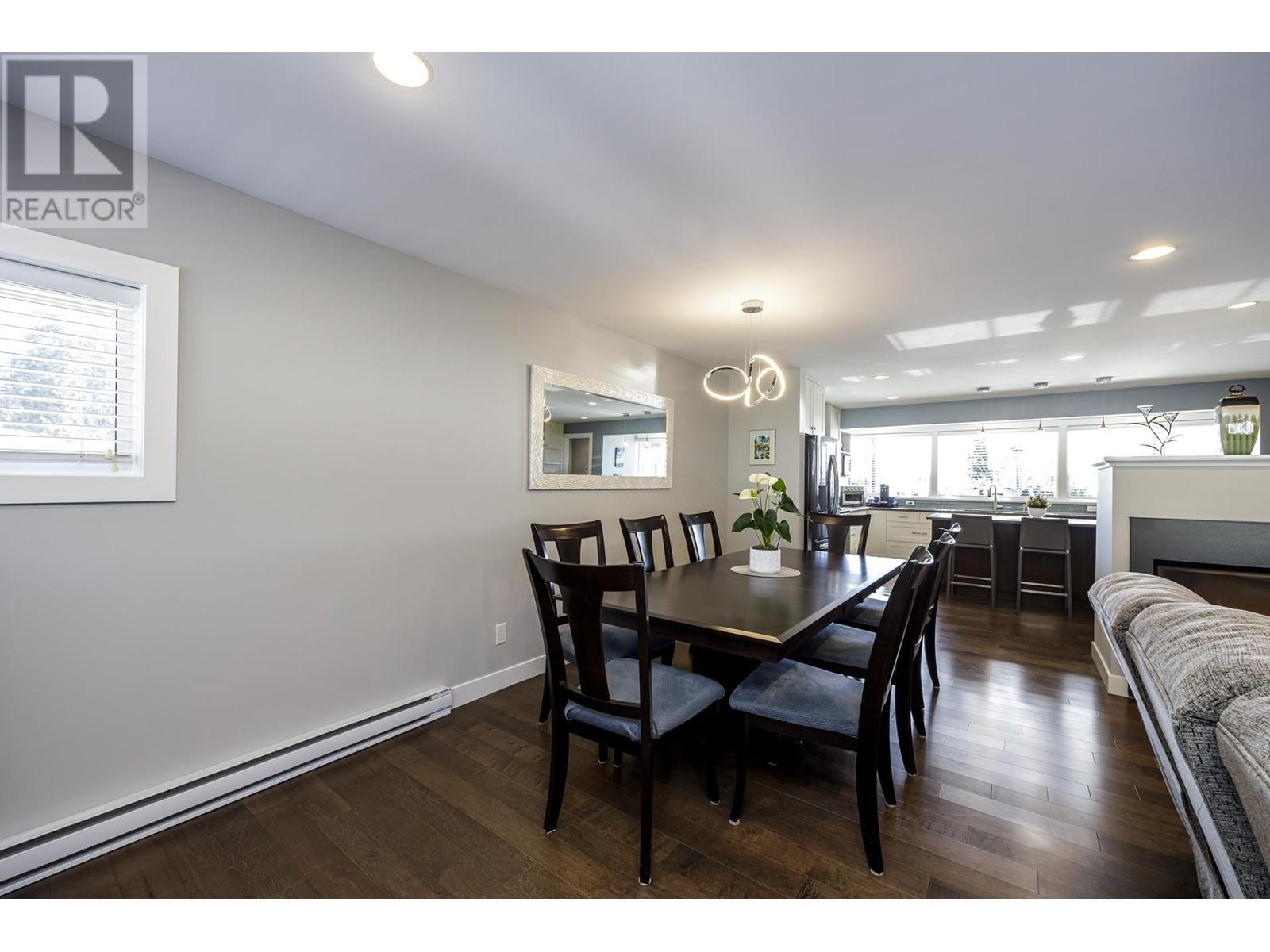 887 E 17th Street, North Vancouver, British Columbia  V7L 2X2 - Photo 5 - R2997995