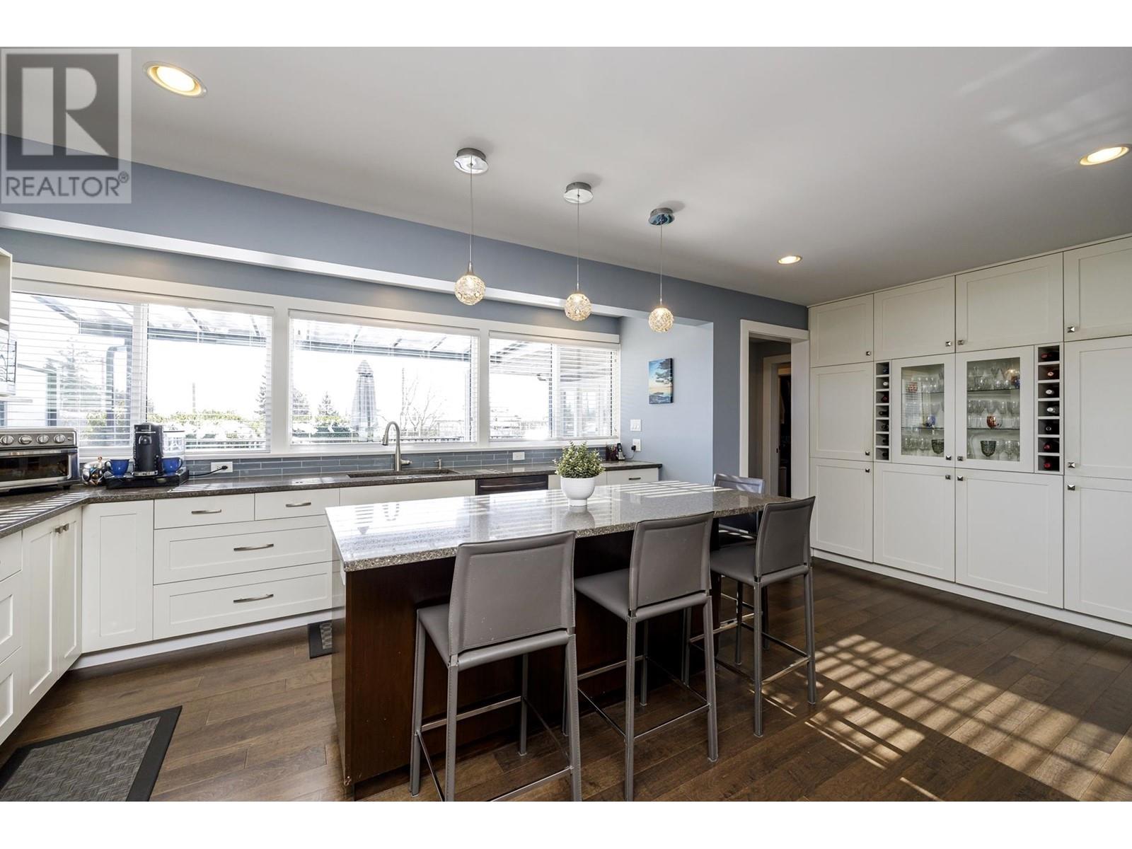 887 E 17th Street, North Vancouver, British Columbia  V7L 2X2 - Photo 7 - R2997995