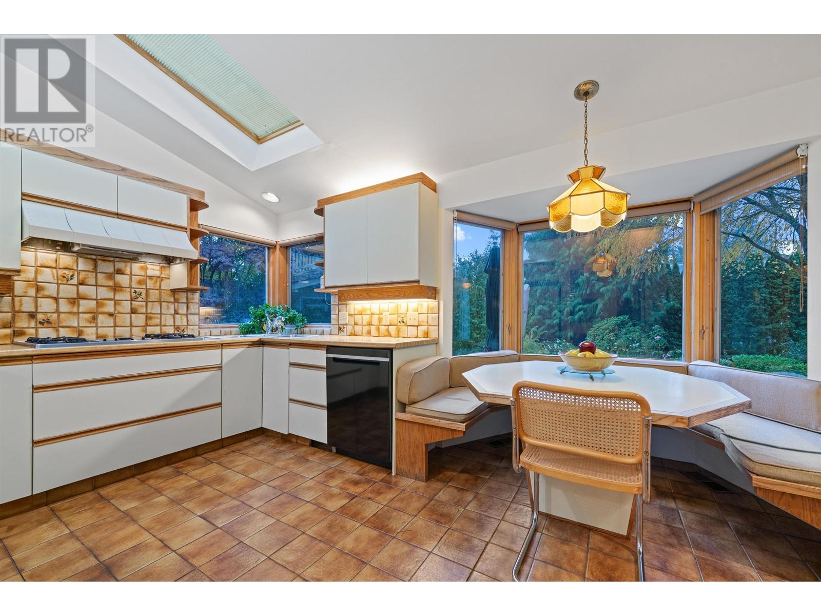 1815 St. Denis Road, West Vancouver, British Columbia  V7V 3W4 - Photo 7 - R2998035